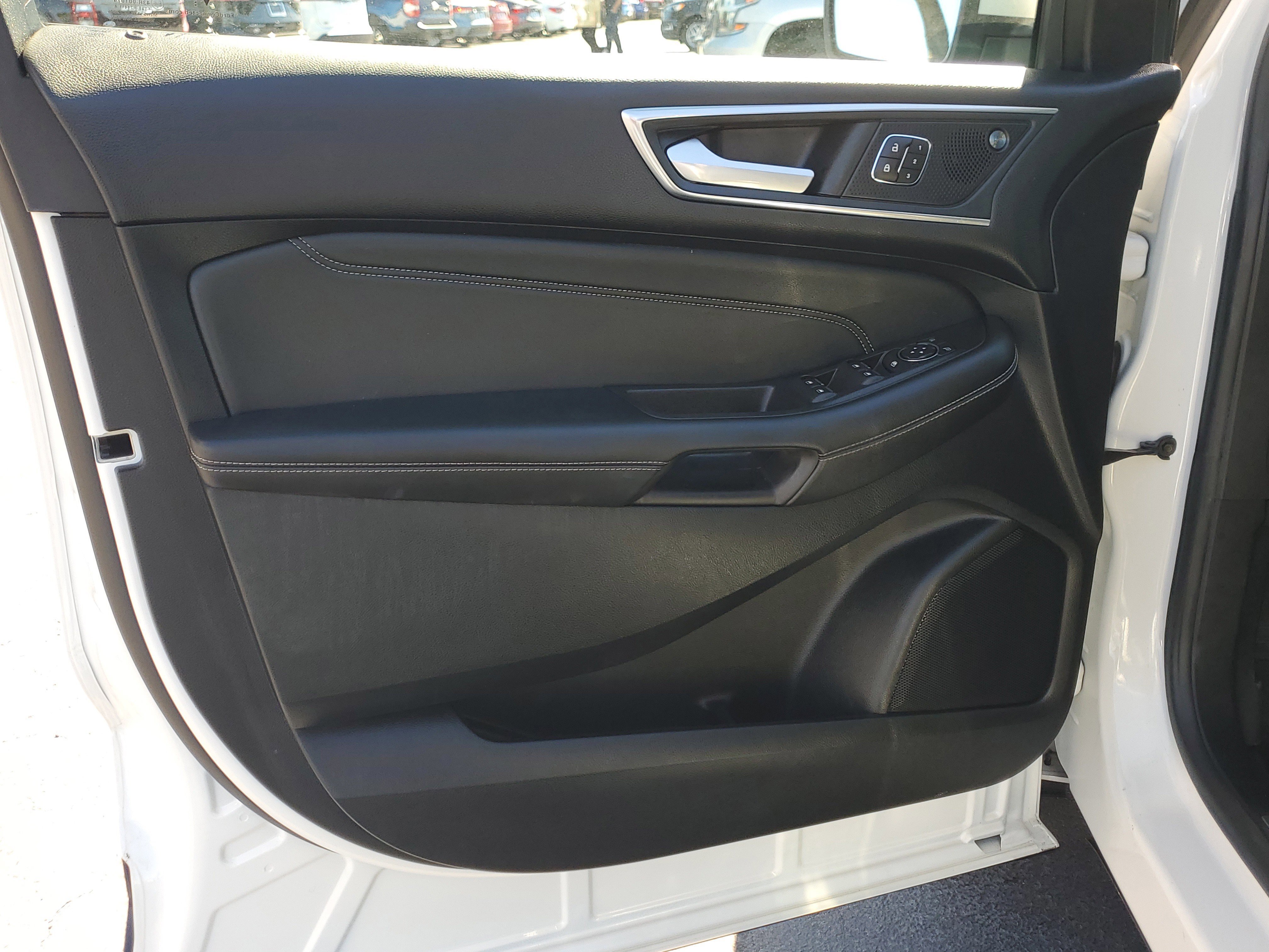 Certified 2022 Ford Edge Titanium w/ Equipment Group 301A image 20