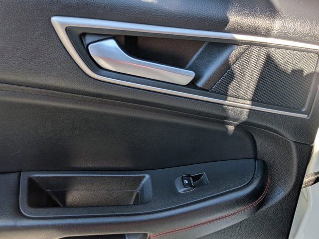 Certified 2022 Ford Edge ST-Line image 27