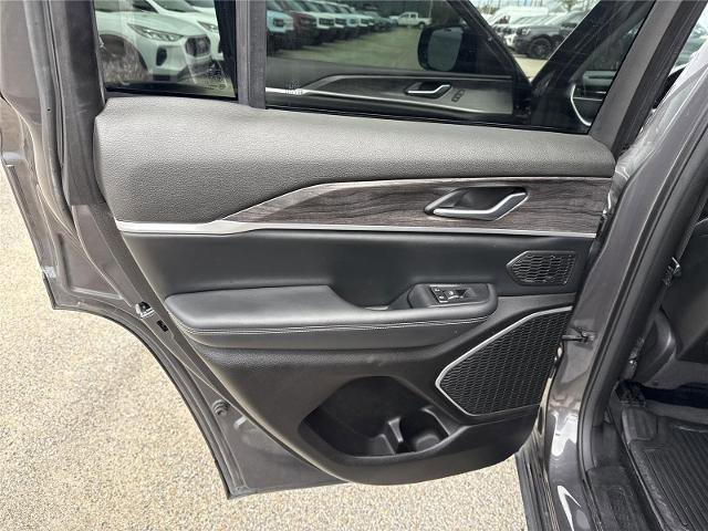 Used 2022 Jeep Grand Cherokee Limited w/ MOPAR Finishing Package image 28