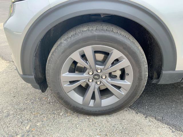 Certified 2023 Ford Explorer XLT w/ Equipment Group 202A AWD/4WD image 10