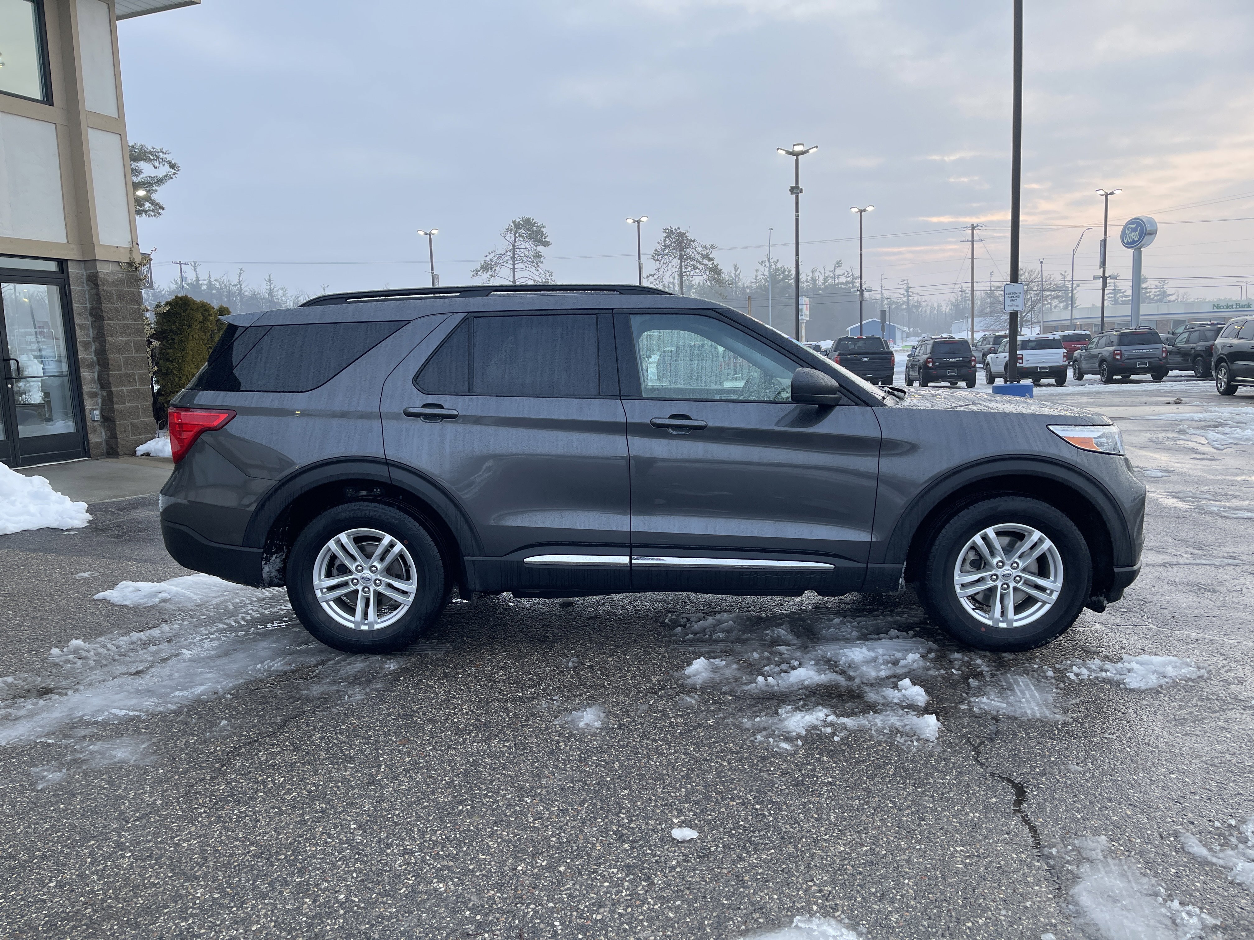 Certified 2020 Ford Explorer XLT w/ Equipment Group 202A image 2