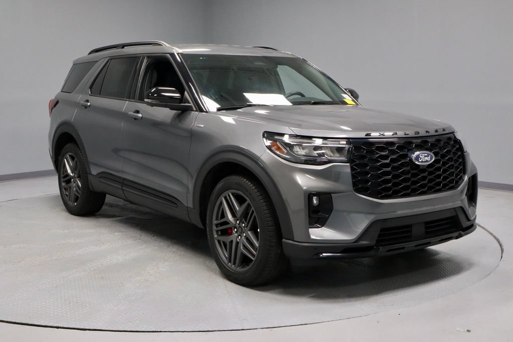 Certified 2025 Ford Explorer ST-Line w/ ST-Line Street Pack