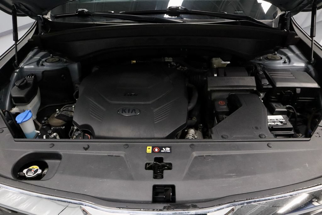 Used 2021 Kia Telluride LX AWD/4WD image 16