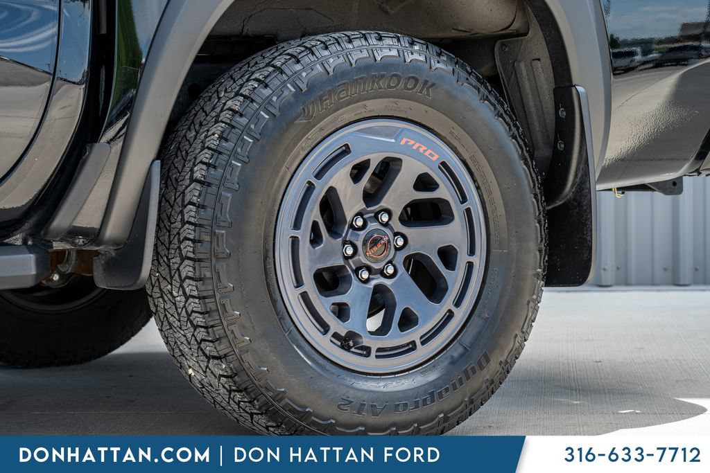 Used 2025 Nissan Frontier PRO-4X AWD/4WD image 38