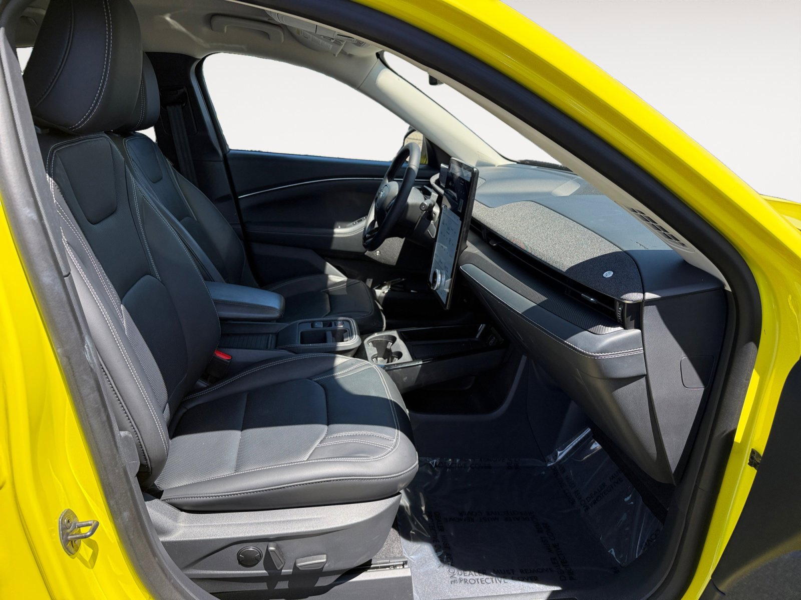 Certified 2025 Ford Mustang Mach-E Premium RWD image 19