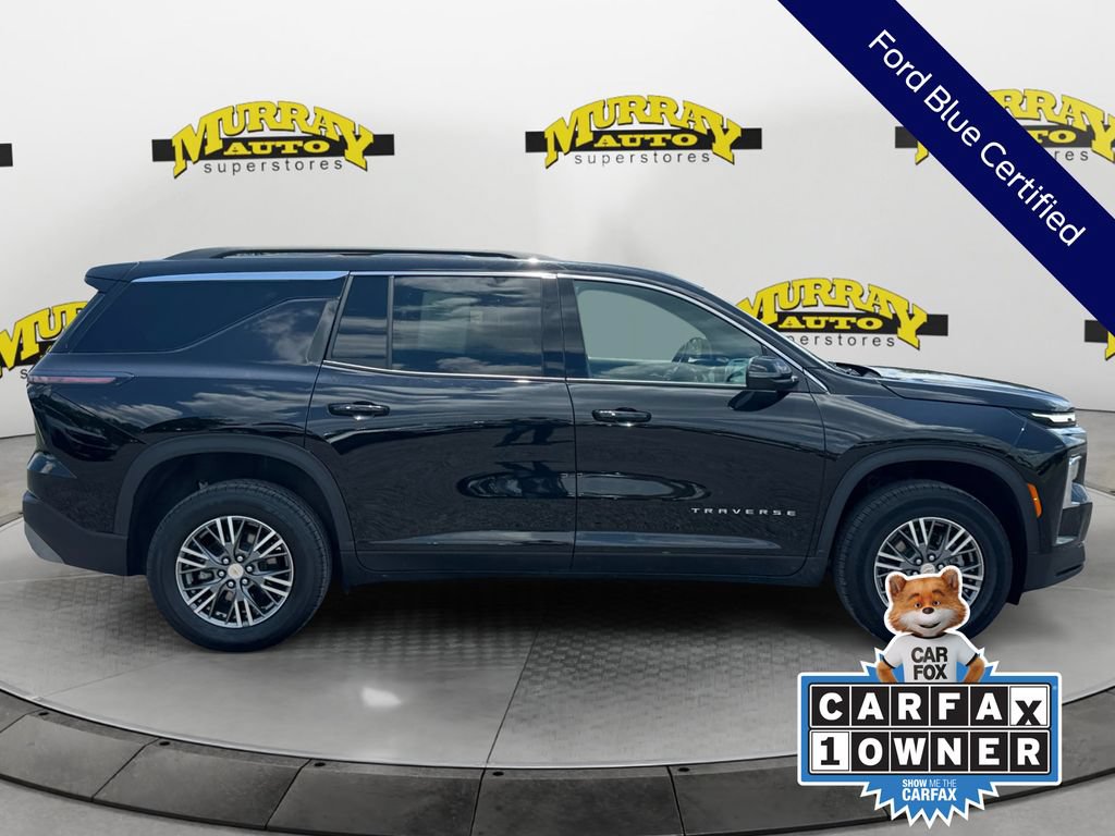 Used 2025 Chevrolet Traverse LT FWD image 8