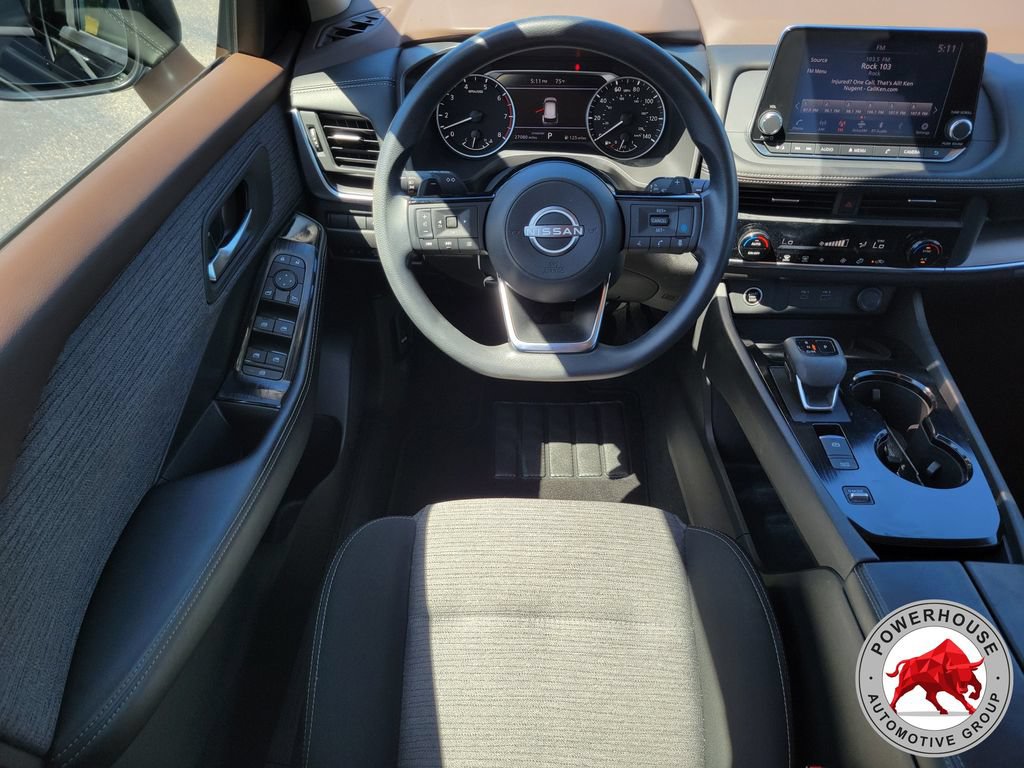 Used 2023 Nissan Rogue SV FWD image 19
