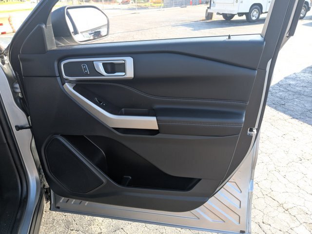 Certified 2023 Ford Explorer XLT AWD/4WD image 34