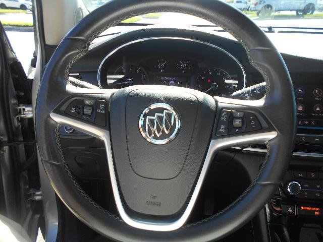 Used 2022 Buick Encore Preferred w/ Safety Package AWD/4WD image 4