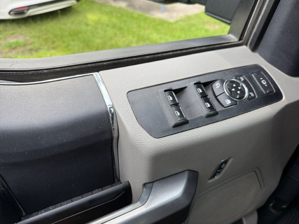 Certified 2022 Ford F250 XLT w/ XLT Value Package AWD/4WD image 19