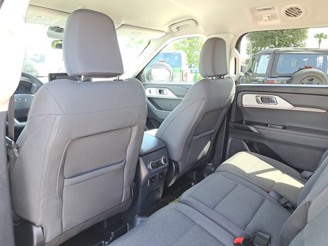 Certified 2025 Ford Explorer Active image 12