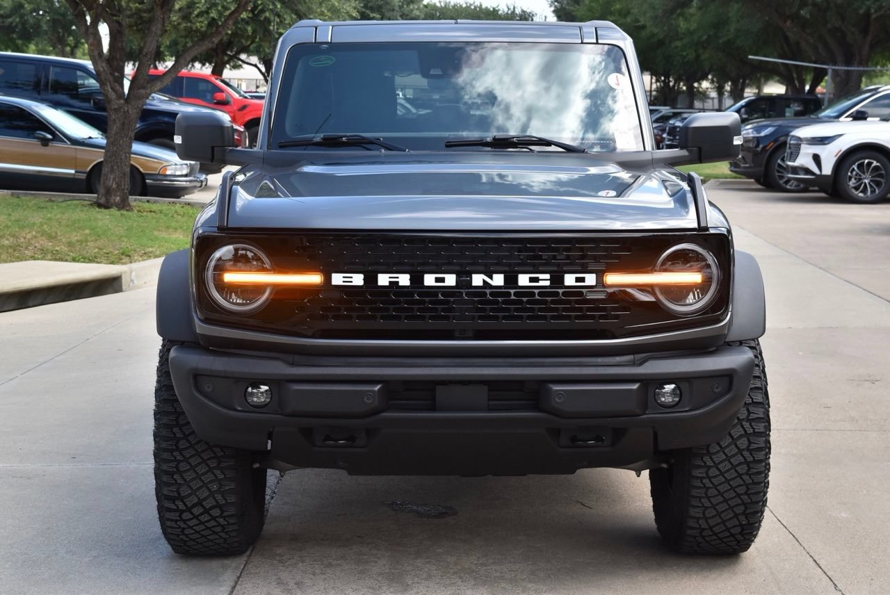Certified 2022 Ford Bronco Wildtrak AWD/4WD image 3