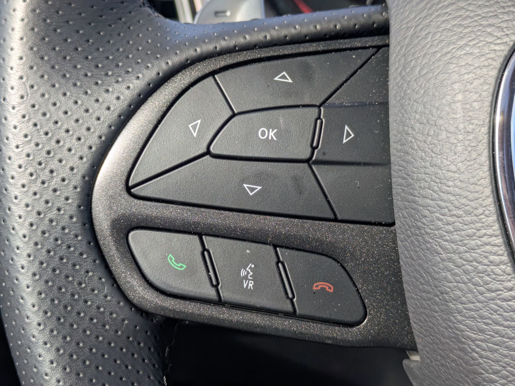 Used 2023 Dodge Challenger R/T w/ Blacktop Package image 17