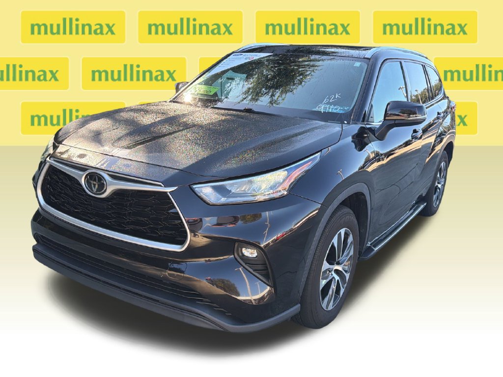 Used 2020 Toyota Highlander XLE FWD image 14