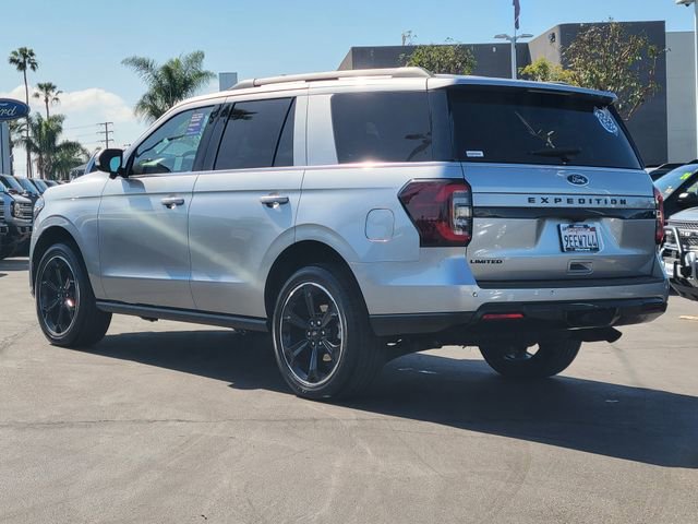 Certified 2022 Ford Expedition Limited image 3