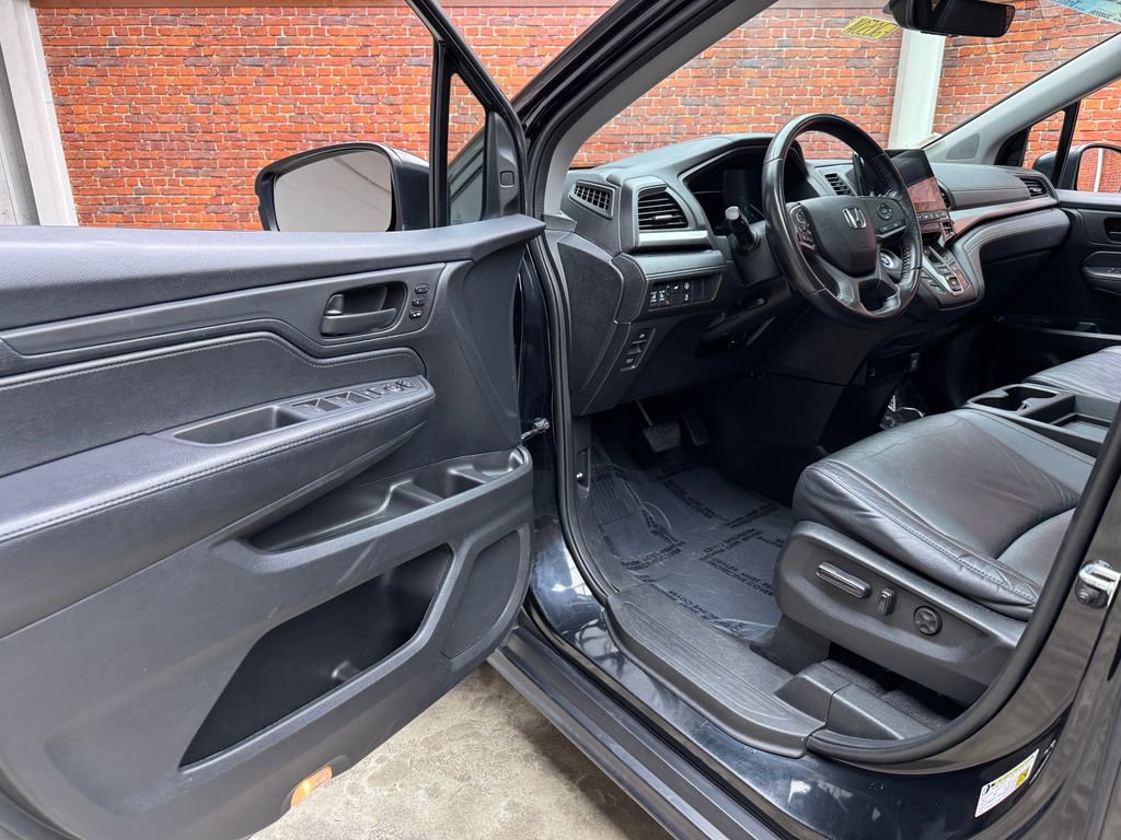 Used 2021 Honda Odyssey EX-L image 12