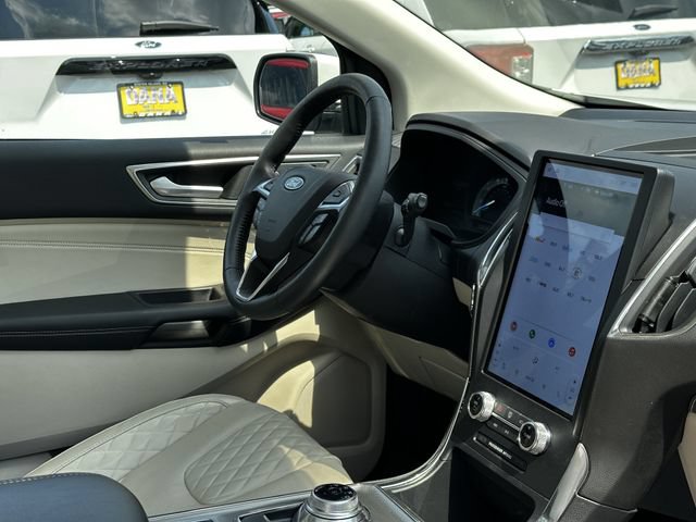 Certified 2024 Ford Edge Titanium w/ Titanium Elite Package AWD/4WD image 34