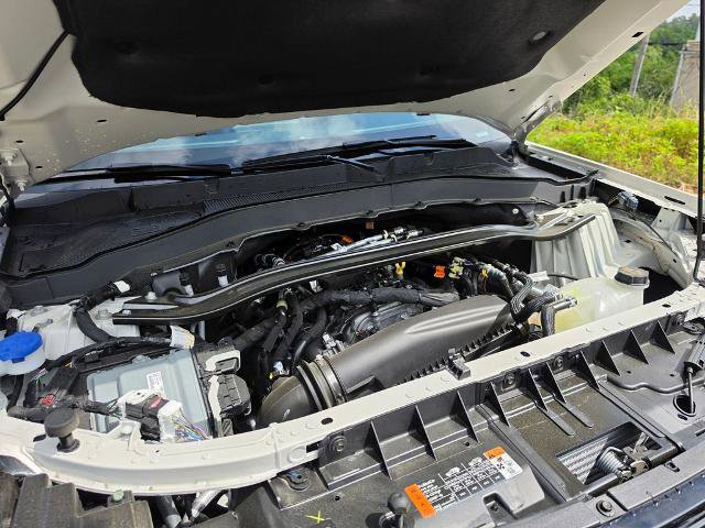 Certified 2025 Ford Explorer ST-Line w/ Premium Package RWD image 21