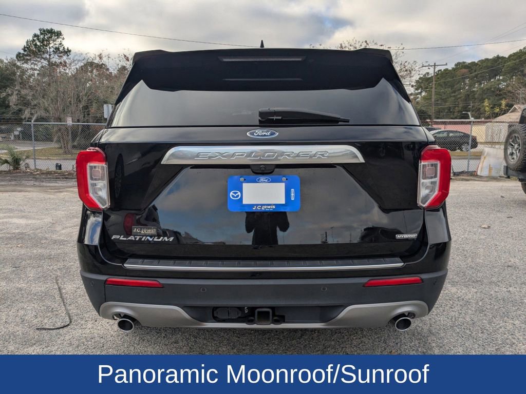 Certified 2022 Ford Explorer Platinum w/ Technology Package image 5