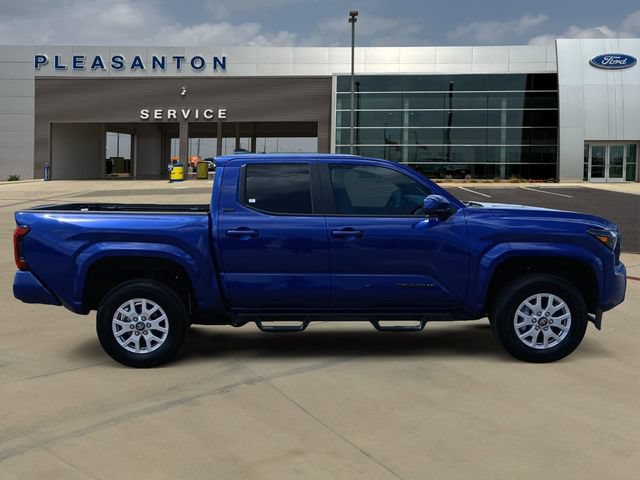 Used 2025 Toyota Tacoma SR5 RWD image 6