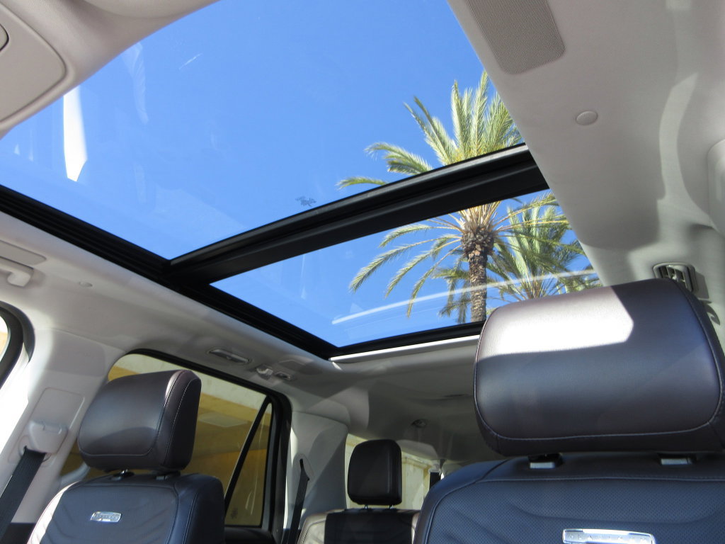 Certified 2025 Ford Expedition Max Platinum w/ Platinum Ultimate Package AWD/4WD image 22