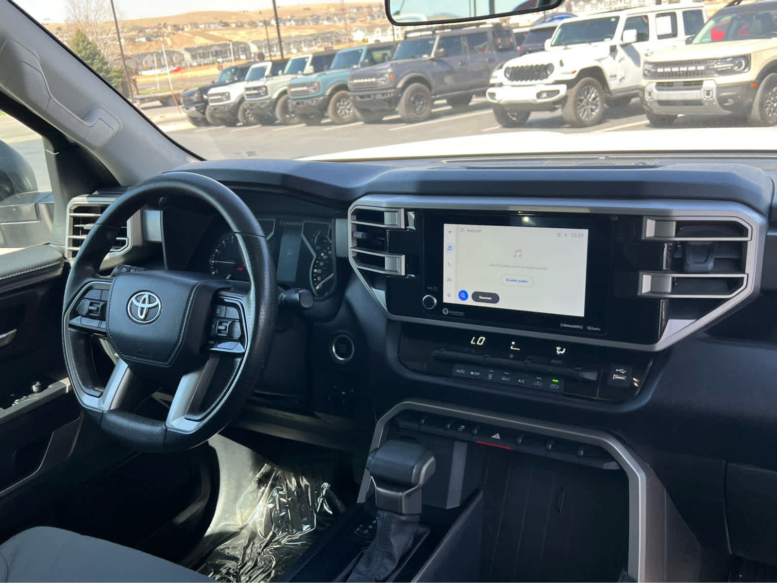 Used 2022 Toyota Tundra SR5 w/ SR5 Convenience Package image 20