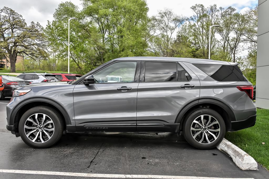 Certified 2022 Ford Explorer ST AWD/4WD image 7