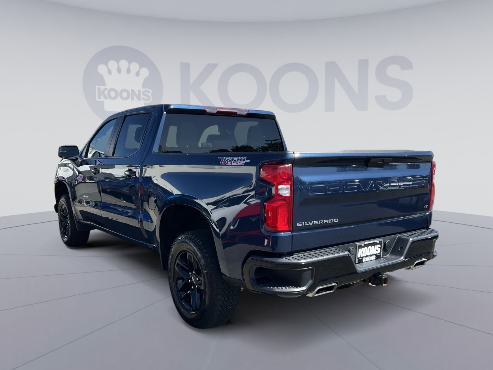 Used 2022 Chevrolet Silverado 1500 LT Trail Boss w/ Bed Protection Package AWD/4WD image 8