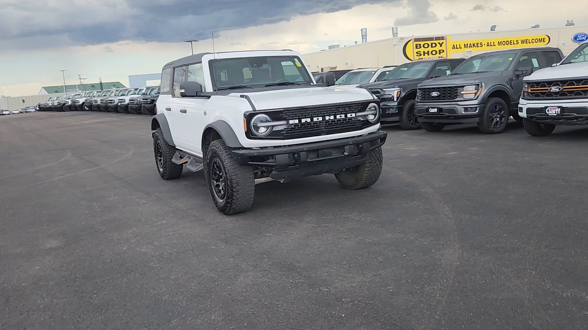 Certified 2024 Ford Bronco Wildtrak AWD/4WD image 5