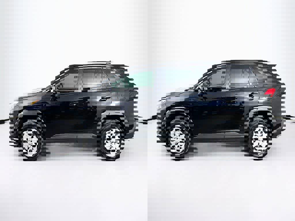 Used 2025 Toyota RAV4 LE image 2