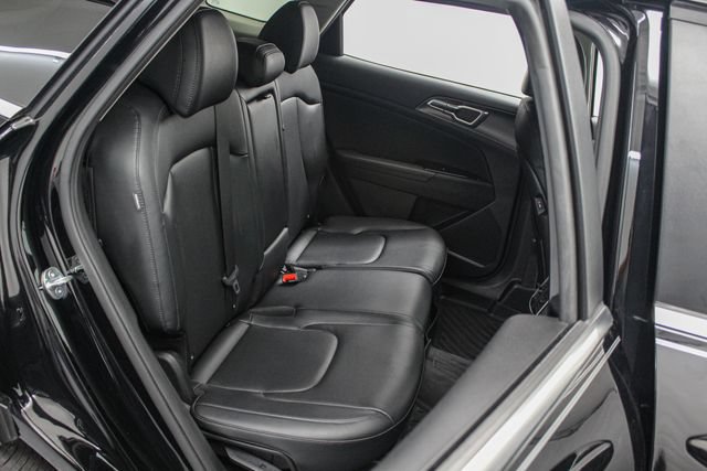 Used 2025 Kia Sportage EX FWD image 21