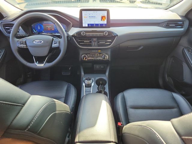 Certified 2022 Ford Escape SEL w/ Technology Package FWD image 18