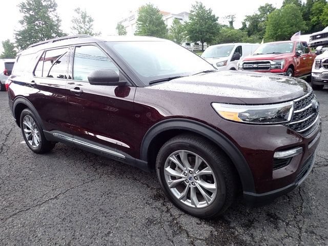 Certified 2023 Ford Explorer XLT w/ Equipment Group 202A AWD/4WD image 12