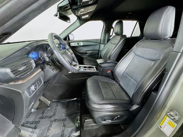 Certified 2020 Ford Explorer Limited AWD/4WD image 12