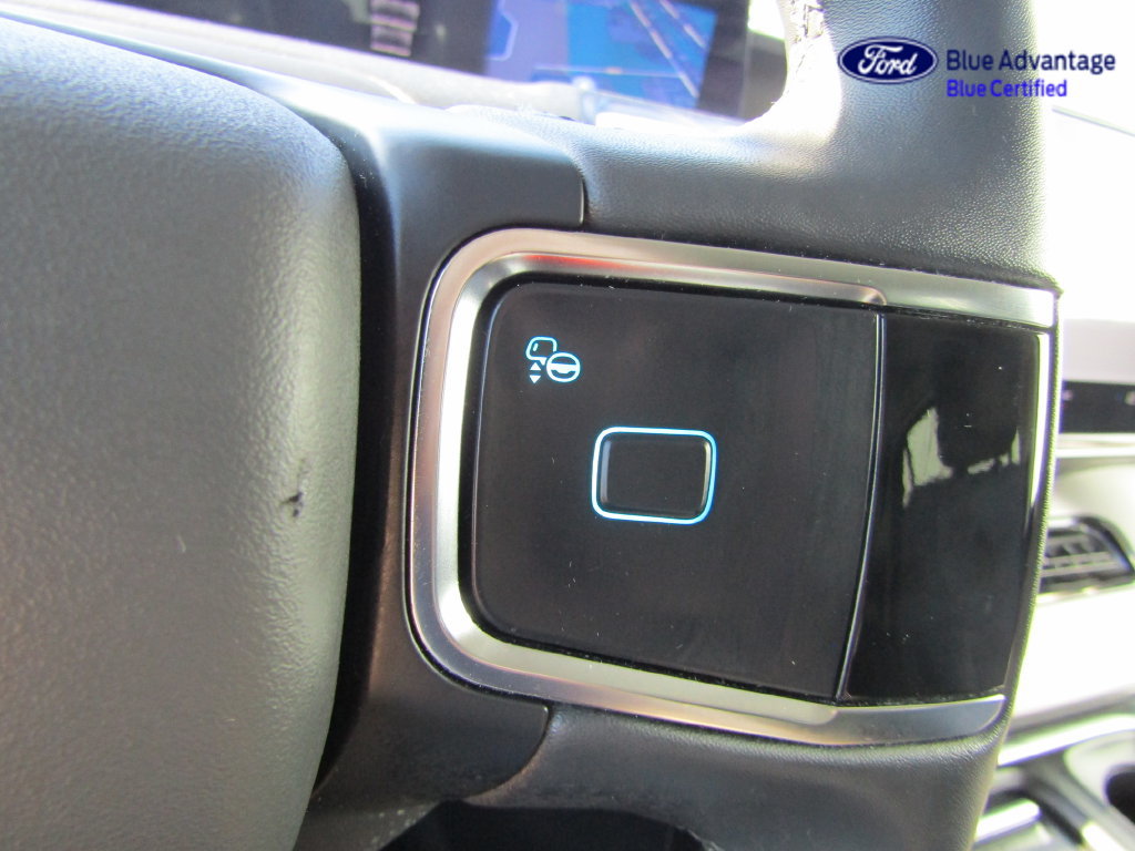 Certified 2025 Ford Expedition Active AWD/4WD image 50