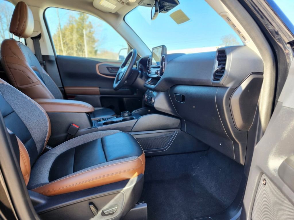 Certified 2022 Ford Bronco Sport Outer Banks w/ Tech Package image 11