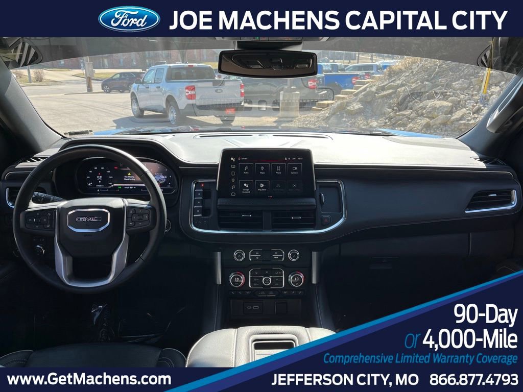 Used 2024 GMC Yukon SLT w/ SLT Luxury Package image 14