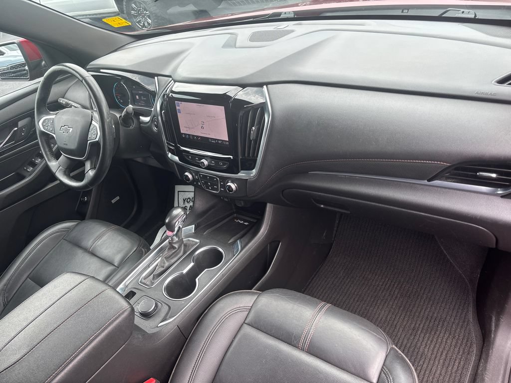 Used 2022 Chevrolet Traverse RS FWD image 11
