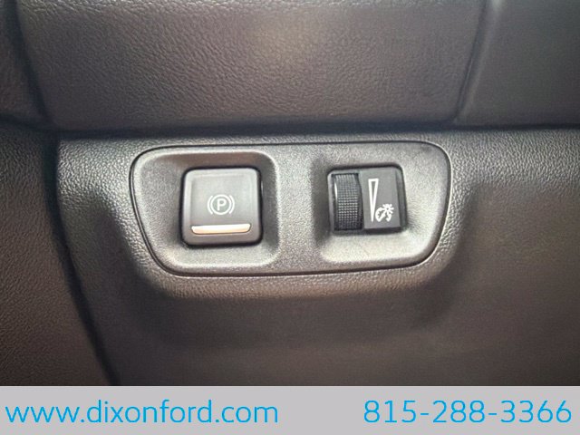 Used 2021 GMC Acadia SLE w/ Driver Convenience Package FWD image 18