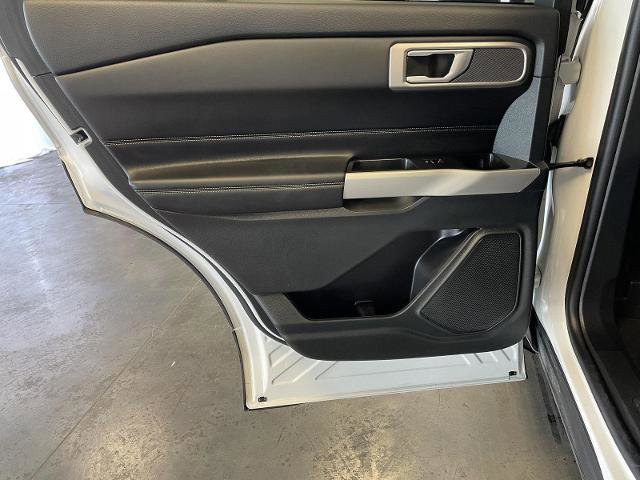 Certified 2024 Ford Explorer XLT w/ Equipment Group 202A image 21