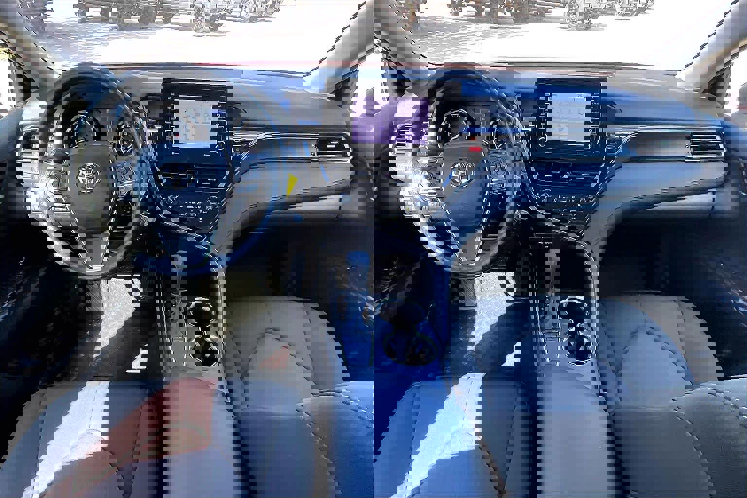 Used 2023 Toyota Camry LE image 16