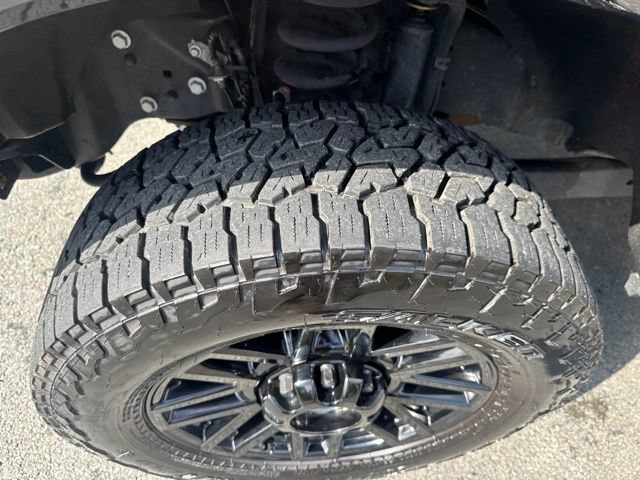 Certified 2022 Ford F250 XLT w/ Black Appearance Package AWD/4WD image 14