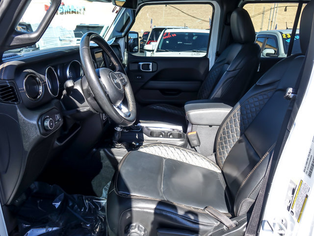 Used 2023 Jeep Wrangler Unlimited Sahara AWD/4WD image 10