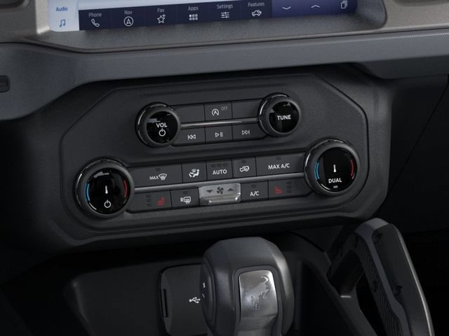 Certified 2025 Ford Bronco Big Bend w/ Black Diamond Package AWD/4WD image 17