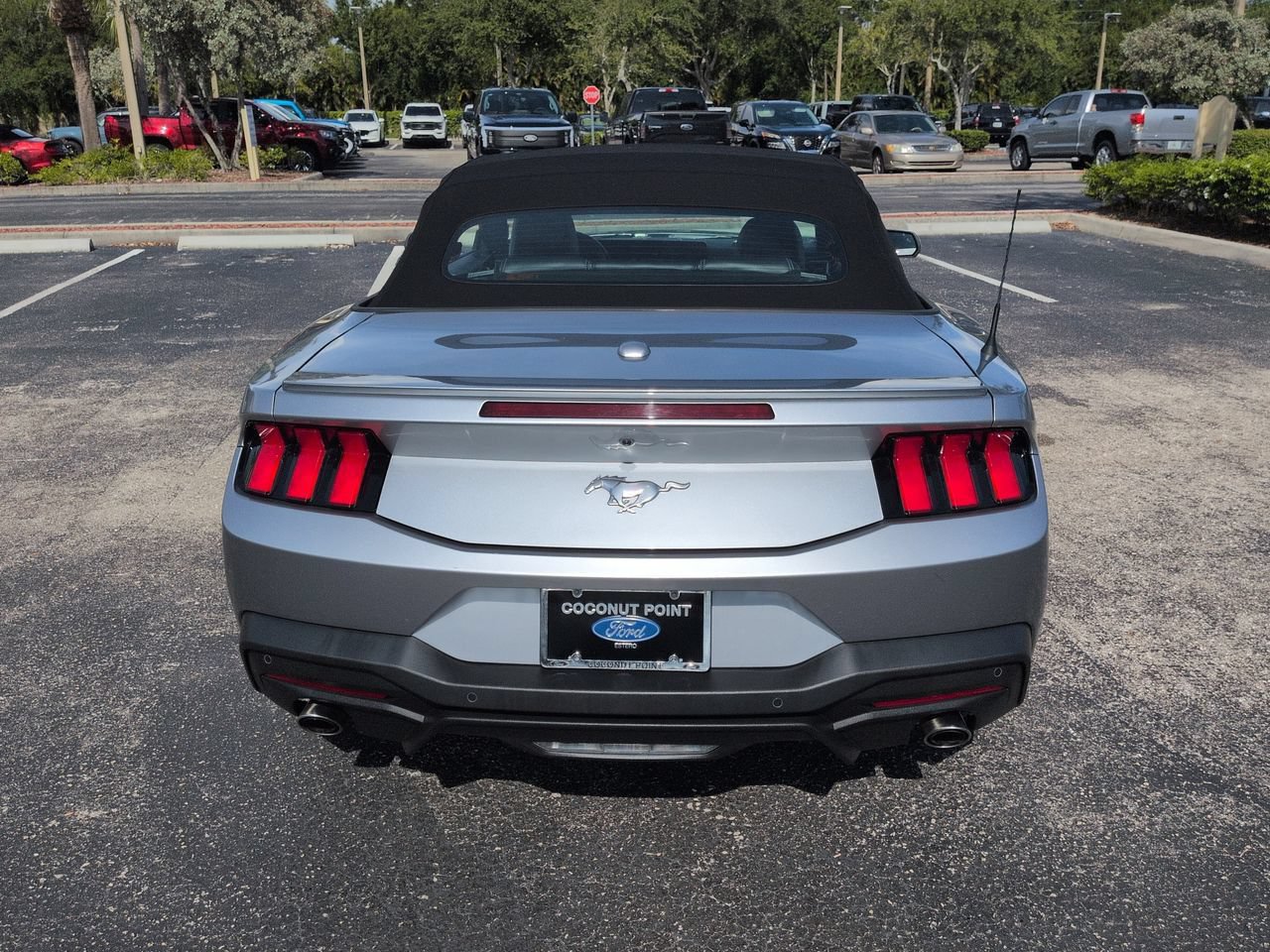 Certified 2025 Ford Mustang Premium RWD image 5