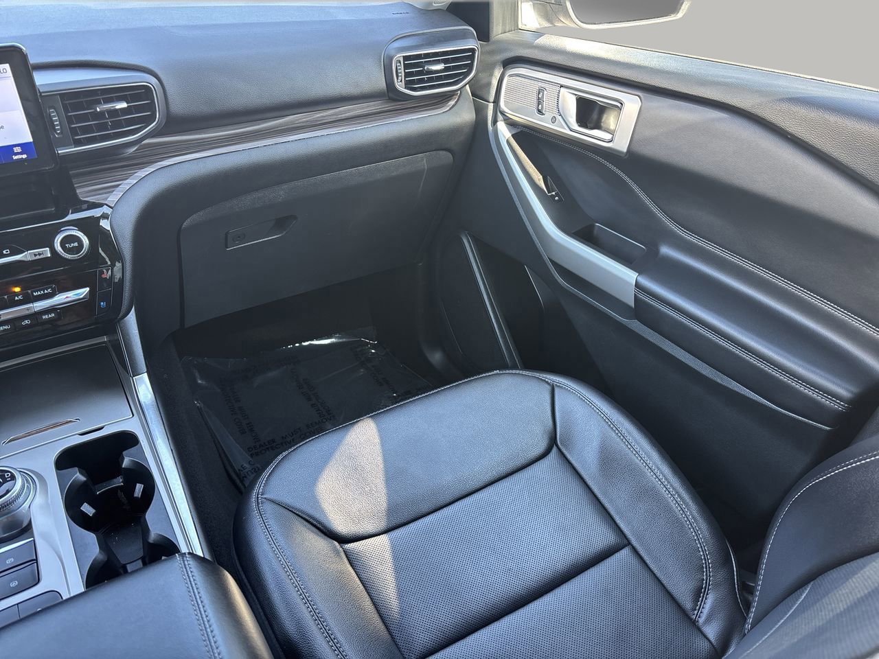 Certified 2023 Ford Explorer Limited image 22