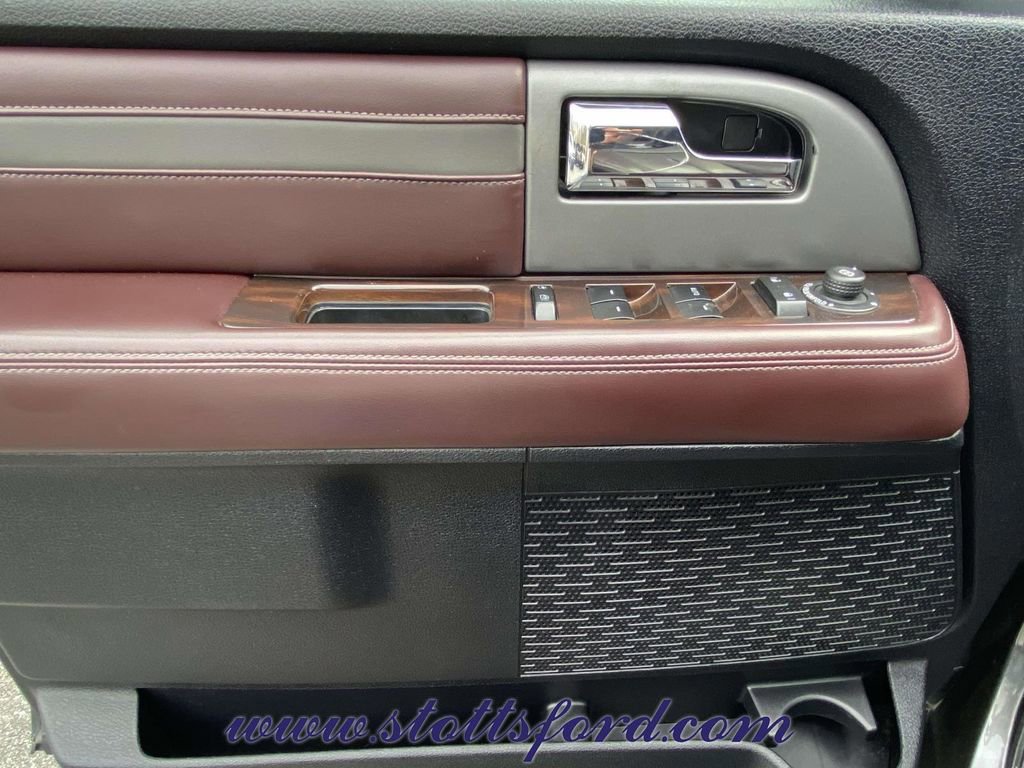 Certified 2017 Ford Expedition Platinum image 18