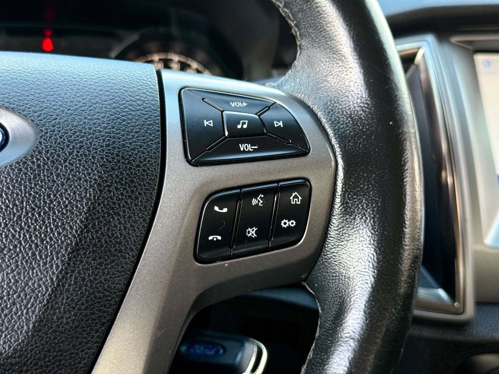 Certified 2020 Ford Ranger XLT w/ Equipment Group 302A Luxury image 38