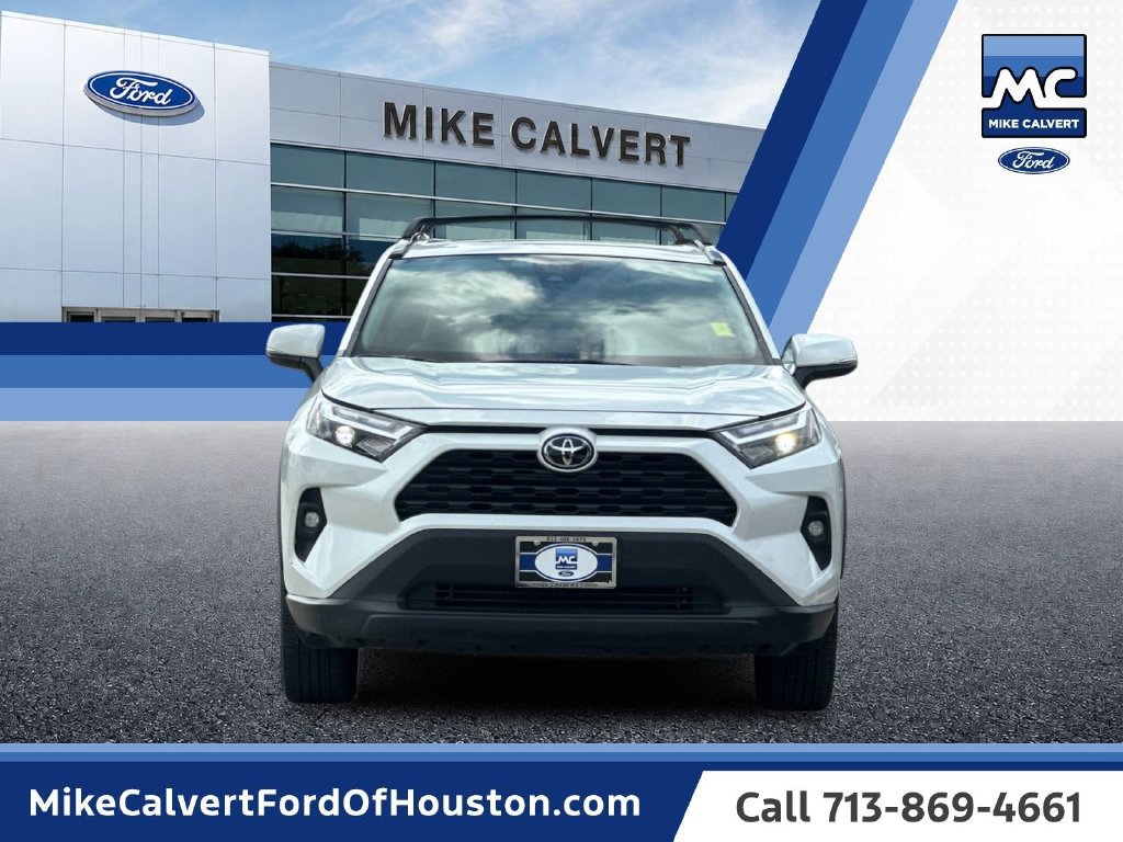 Used 2024 Toyota RAV4 XLE Premium FWD image 8