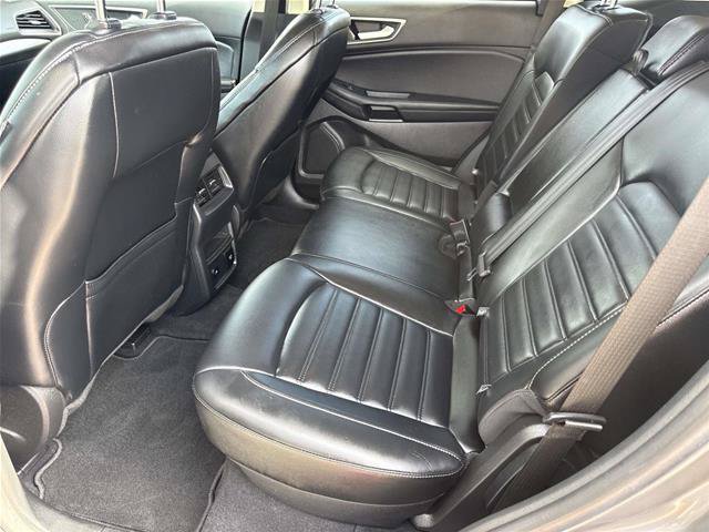 Certified 2024 Ford Edge SEL w/ Convenience Package AWD/4WD image 16